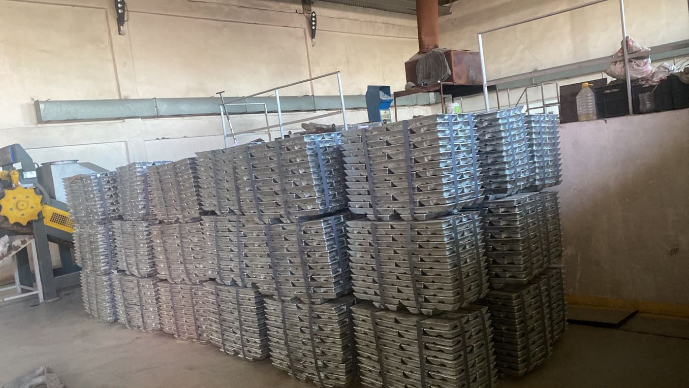 AK9M2 ingots